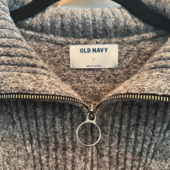 Old Navy Heathered Gray Knit Quarter Zip Sweater - Picture 3 of 6